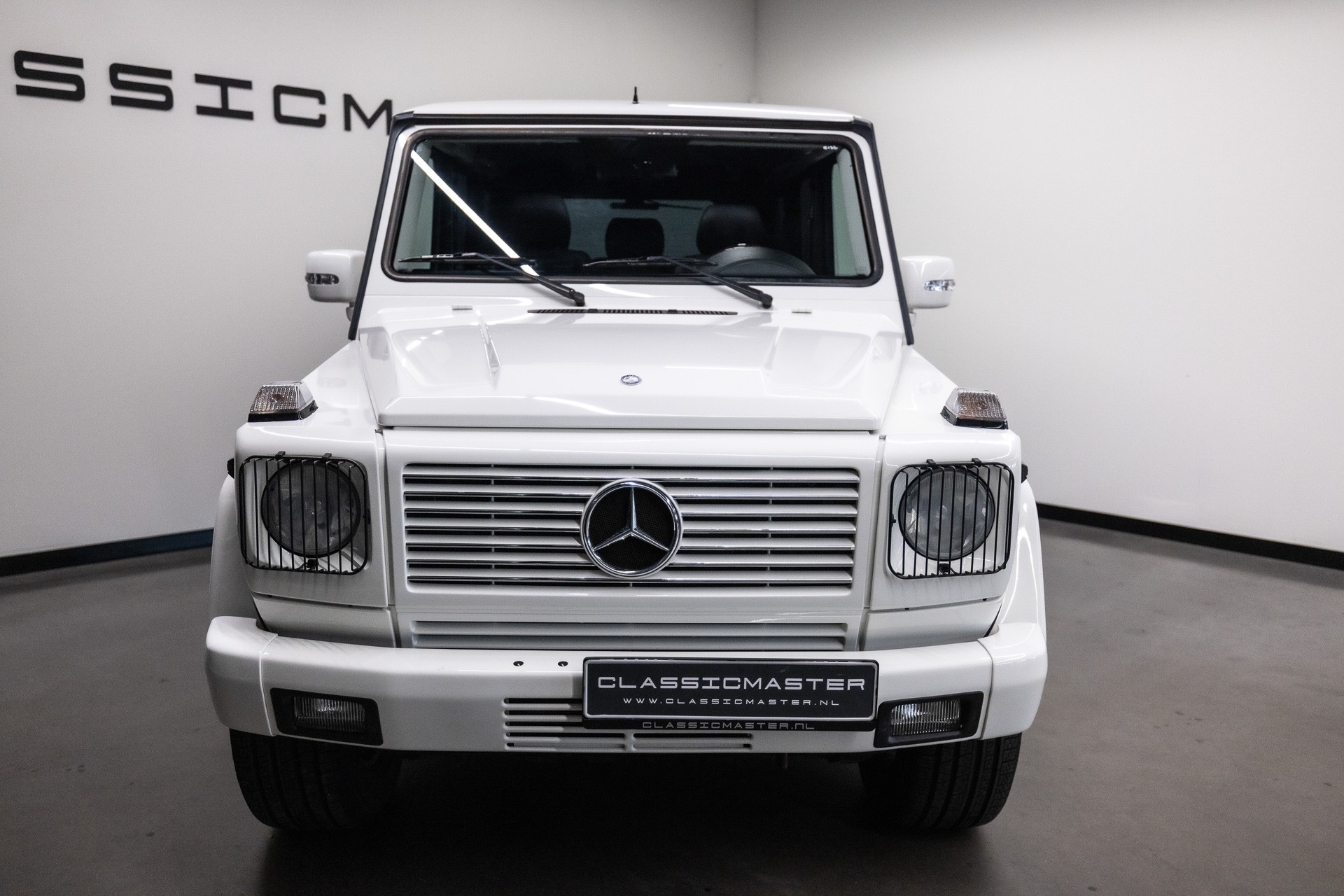 44344960-4.jpg