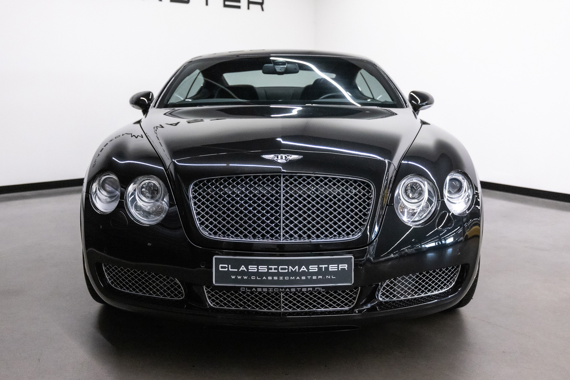 45351692-4.jpg