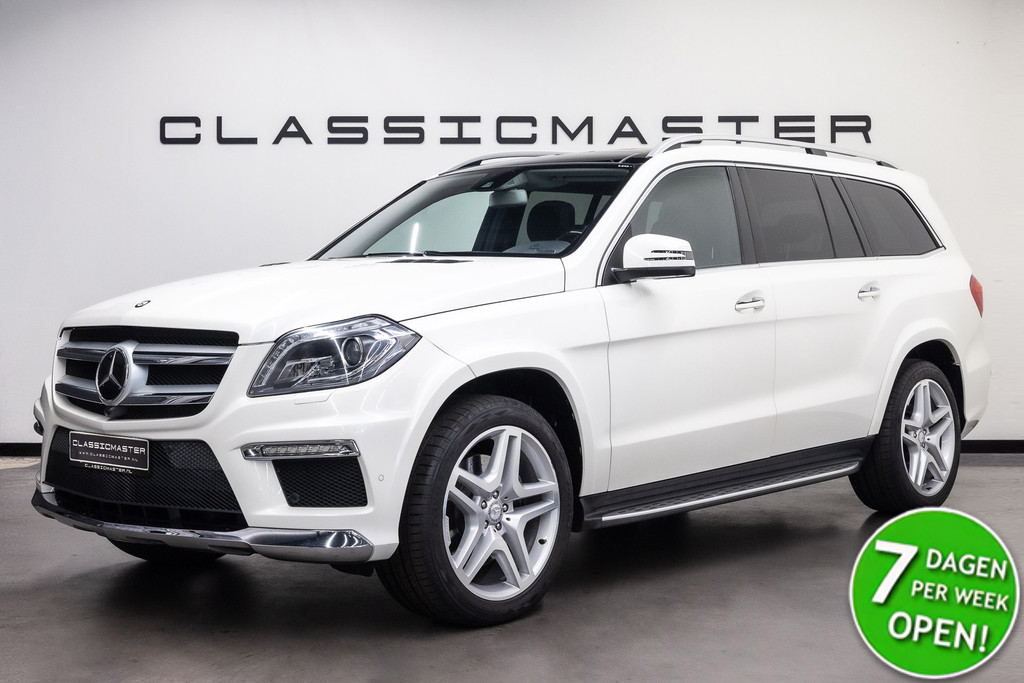 52604711-57.jpg