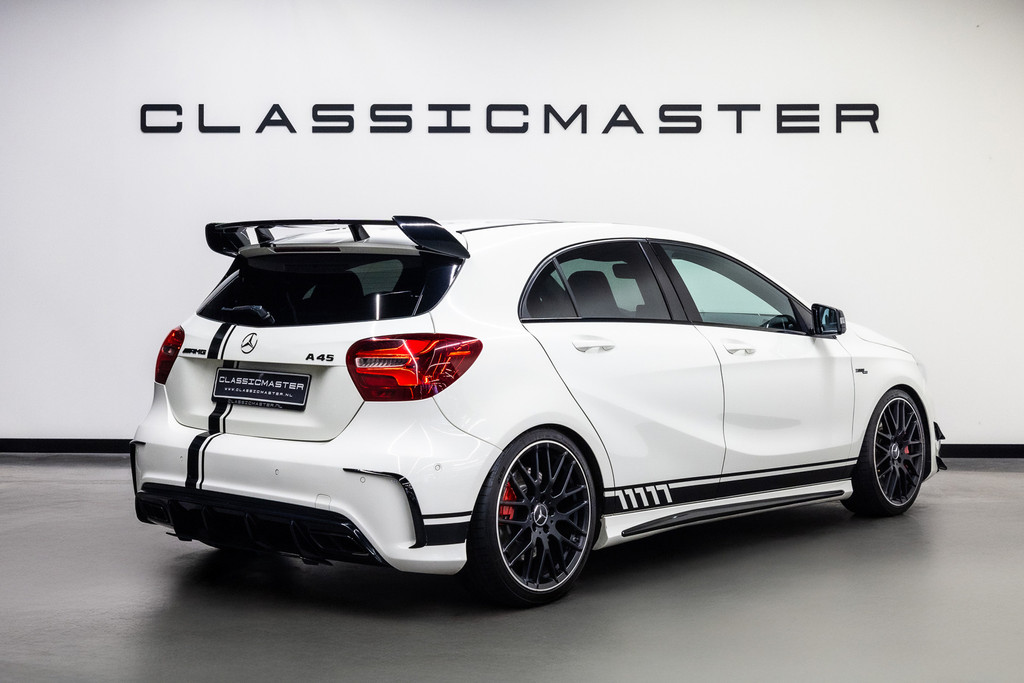 51192319-2.jpg