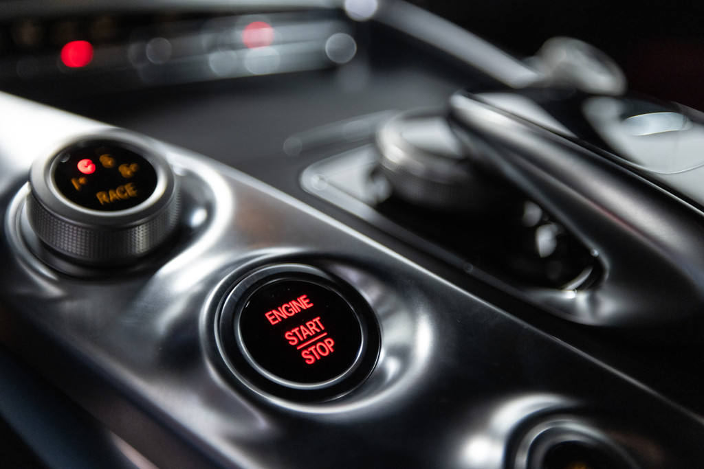 54004298-40.jpg